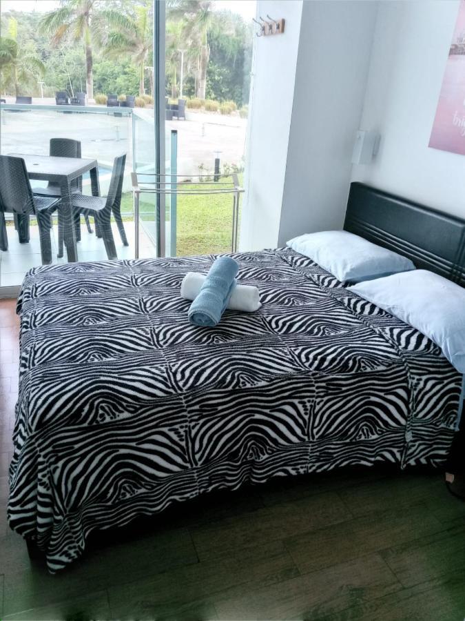 Apartamento En Balabeach Maria Chiquita In Front Of The 2hab Colon