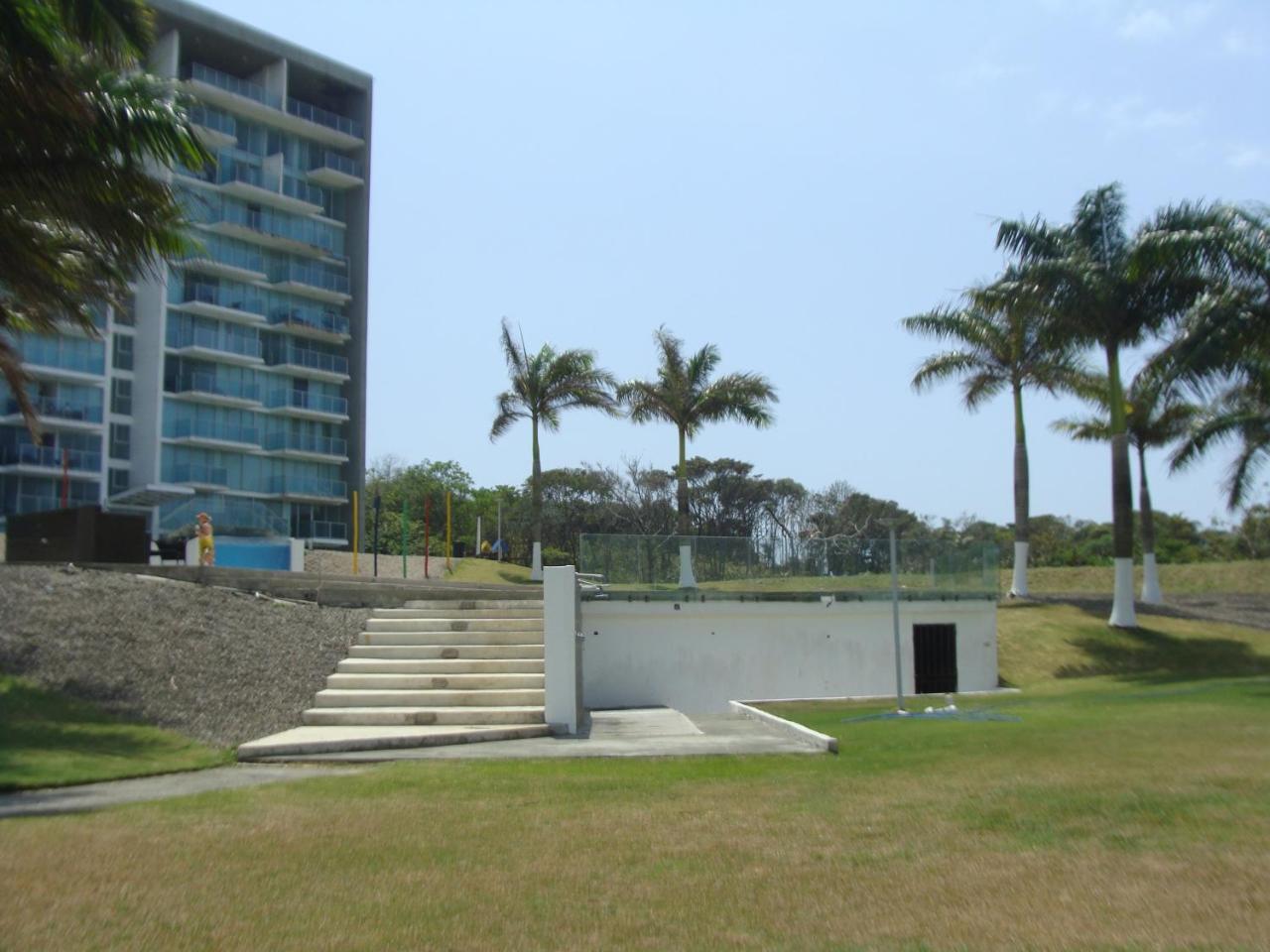 En Balabeach Maria Chiquita In Front Of The 2hab Apartamento